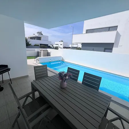 וילה Exclusive With Heated Private Pool Nadadouro