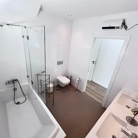 וילה Exclusive With Heated Private Pool